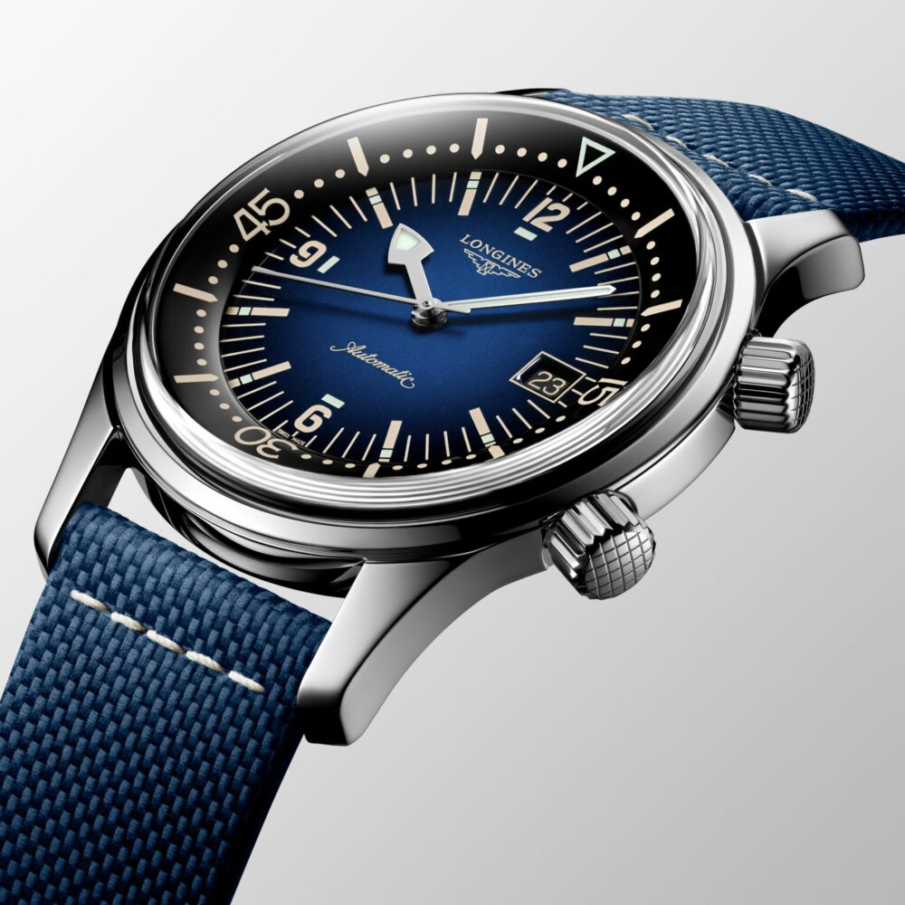 the-longines-legend-diver-watch-l3-774-4-90-2-detailed-view-1.jpg